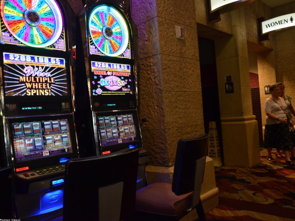 វិធីប្រើកាស៊ីណូស្លុតសម្រាប់រកប្រាក់